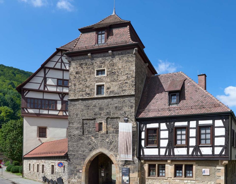 Sanierung Dekanat Bad Urach. Bauhar 1420, enge Zusammenarbeit mit dem Landesdenkmalamt